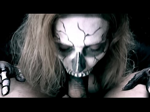 ❤️ Demon girl ngisep pitik jago karo dheweke ireng tutuk lan ngulu cum. ❤️ Video jancok ing kita